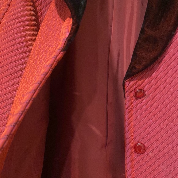 Given by ladies coat - Picture 2 of 4